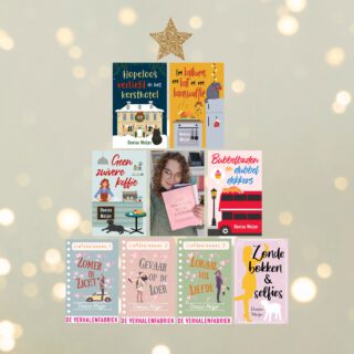 Ik wens je hele fijne kerstdagen en een mooi 2024 ⭐️

Groetjes van mij in mijn zelfgeknutselde boekenboom 😘

Wij gaan straks naar Jelle's familie (daar kunnen we heen lopen, dus dat is fijn!) en morgen komt mijn familie bij ons eten, dus ik hoef dit jaar in ieder geval niet ver, haha.

Wat zijn jouw plannen? 😍

#denisemeijer #zininfeelgood #kerstboekenboom #boekenboom #kerstmis #christmas #feelgoodroman #feelgoodauteur @loftpublishing @verhalenfabriek